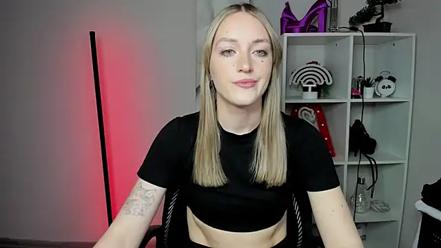 EvelynBlond online show from 03.02.26