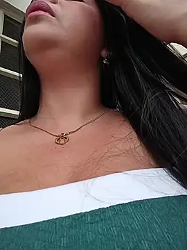 Layla-daring online show from 02.16.26