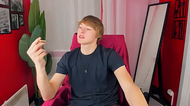 DonaldWoon online show from 11.24.25