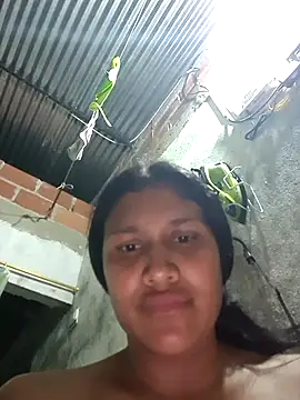 Snapshot of miley_horny1 chatting on 11.25.25 miley horny1 online show from 11.25.25