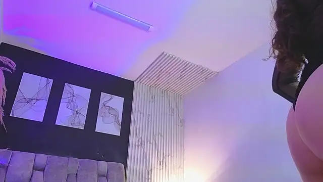 dahianae   online show from 02.02.26