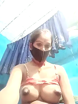 Snapshot of Nandani-758 chatting on 04.19.26 Nandani-758 online show from 04.19.26