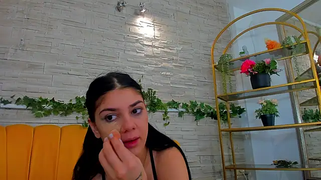 SerennaNoir online show from 12.22.25