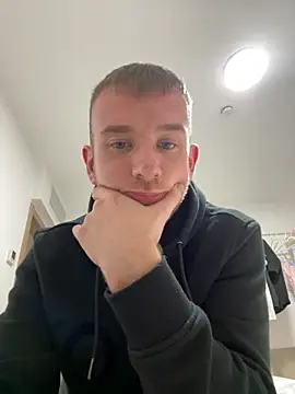 Snapshot of Girth_king22 chatting on 11.26.25 Girth king22 online show from 11.26.25