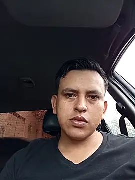 Snapshot of art-e9-2 chatting on 11.21.25 art-e9-2 online show from 11.21.25