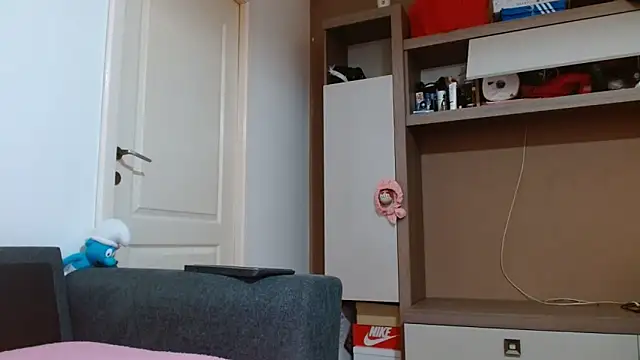 Erii18 online show from 04.12.26