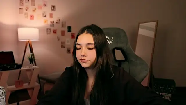 Vexorine online show from 11.26.25