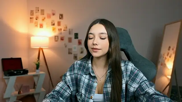 Vexorine online show from 03.19.26