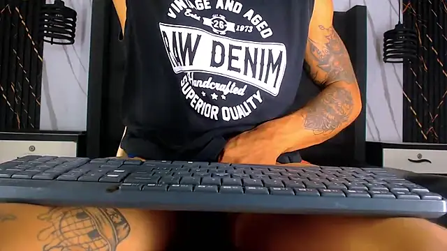 Hot Latino x online show from 03.11.26