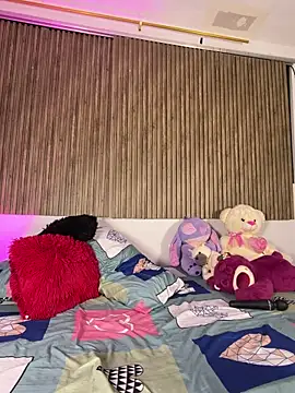 Hayley-Fox online show from 03.08.26