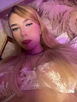 valeryfox   online show from 12.22.25