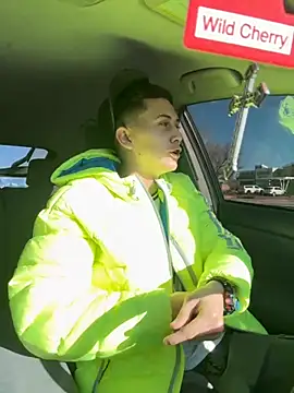 Snapshot of Abrahanm1 chatting on 11.25.25 Abrahanm1 online show from 11.25.25