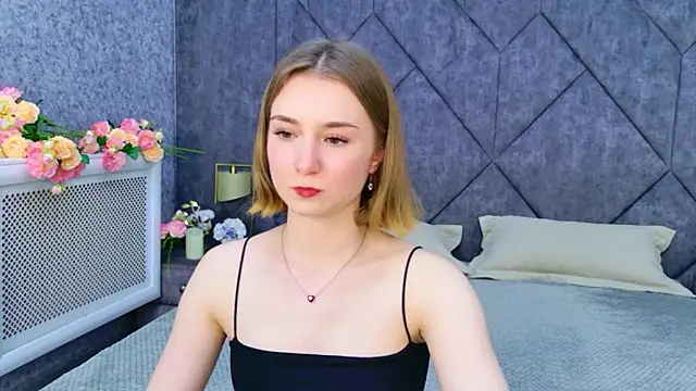 Janice Corona online show from 04.07.26