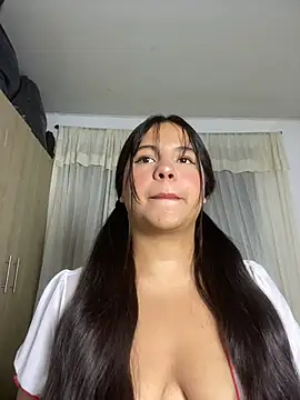 Snapshot of katthyasmitth chatting on 04.07.26 katthyasmitth online show from 04.07.26