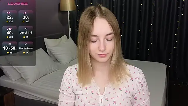 Snapshot of Shy_Polly chatting on 01.16.26 Shy Polly online show from 01.16.26