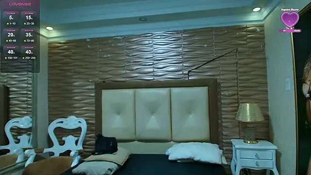 Snapshot of Madyscarlett chatting on 12.03.25 Madyscarlett online show from 12.03.25