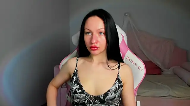 Snapshot of NaomiBlakes chatting on 02.13.26 NaomiBlakes online show from 02.13.26