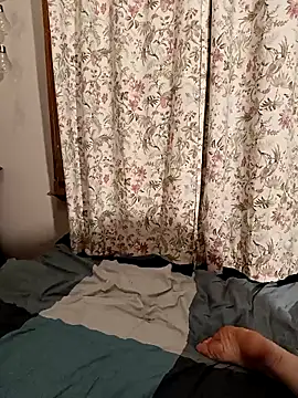 Susiee Redd online show from 12.17.25