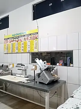 Snapshot of RobertoLuiz84 chatting on 12.18.25 RobertoLuiz84 online show from 12.18.25