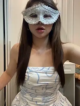 Queen-of-Love online show from 04.08.26