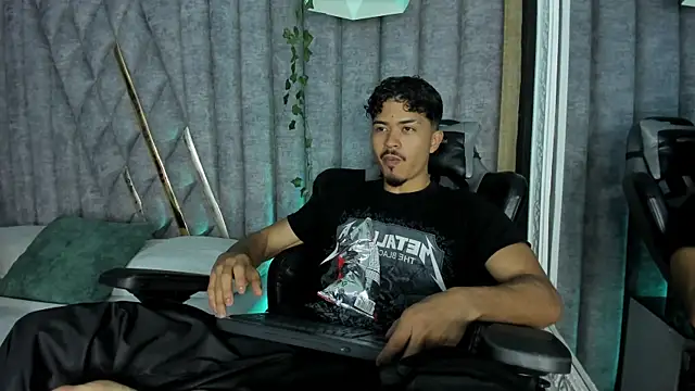 NicolaiKarav online show from 04.19.26