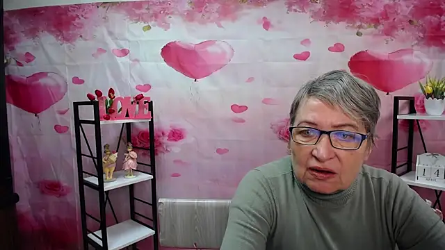 OlgaLuck online show from 04.15.26