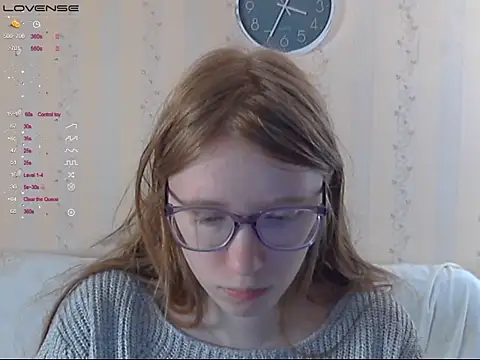 LustfulSarah online show from 10.17.25