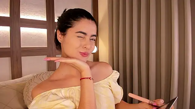 SarhaVega online show from 02.02.26