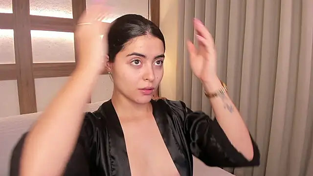 SarhaVega online show from 02.06.26