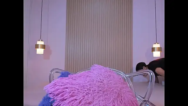 Izelevans online show from 02.13.26