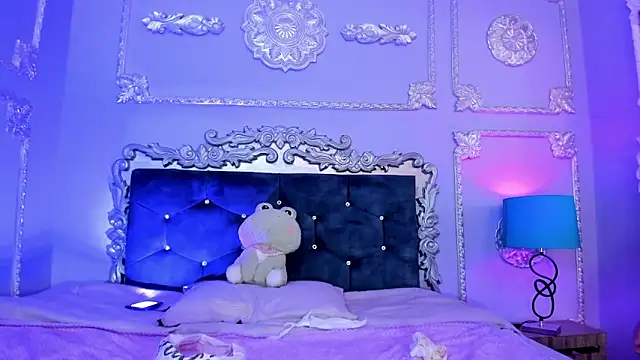 Snapshot of DhaliaRosse chatting on 02.21.26 DhaliaRosse online show from 02.21.26