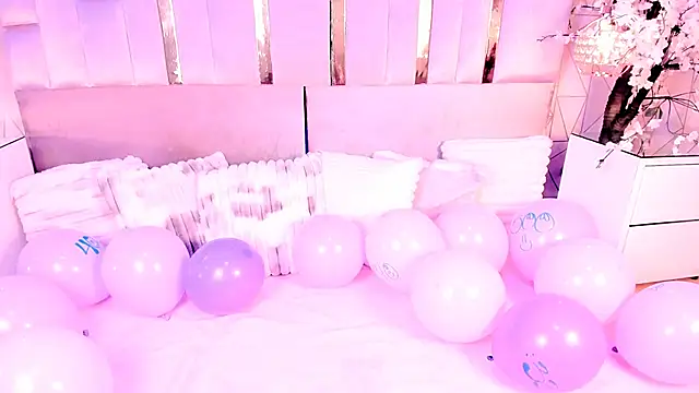 Naomistart online show from 04.05.26