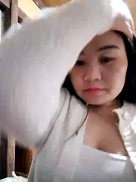 One-two22 online show from 11.26.25