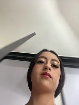 Snapshot of SOL_EF chatting on 12.18.25 SOL EF online show from 12.18.25