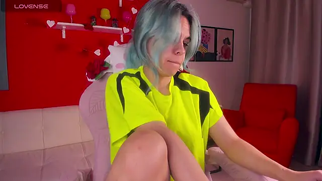 LiraBelle online show from 02.17.26