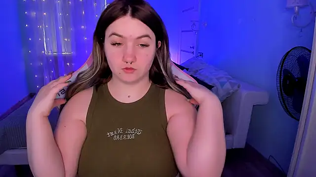 lovelyy julia online show from 02.21.26