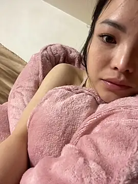 Snapshot of Hong8999 chatting on 11.29.25 Hong8999 online show from 11.29.25