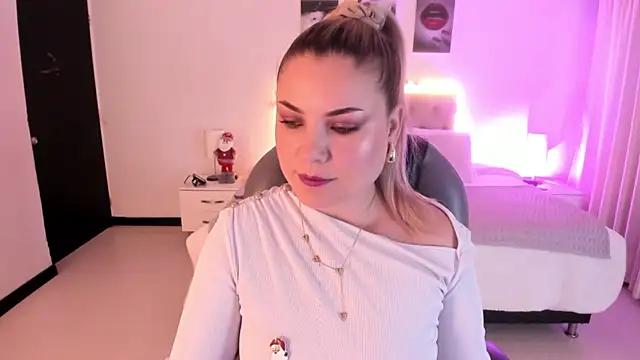 Violeta Hotter online show from 12.03.25