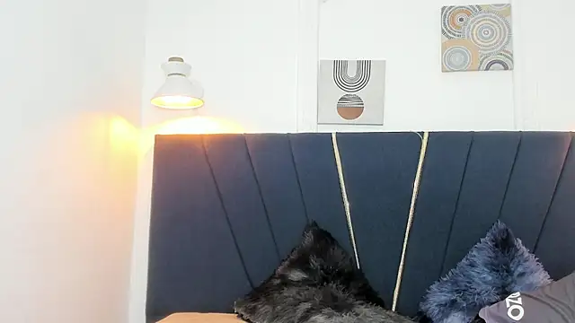 naomi x0 online show from 02.18.26