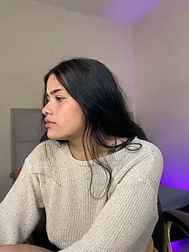 venus evans  online show from 12.20.25