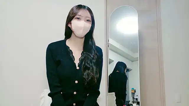 alicechan v online show from 04.21.26