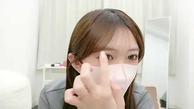 Snapshot of alicechan_v chatting on 05.21.26 alicechan v online show from 05.21.26