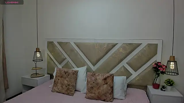 Snapshot of Ambar85 chatting on 02.17.26 Ambar85 online show from 02.17.26