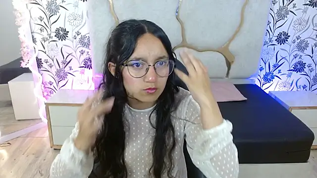 rosee tay1 online show from 12.15.25