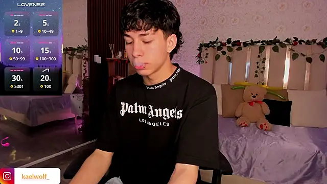 kaelwolf tay online show from 02.10.26