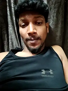 Snapshot of Handsome_09 chatting on 11.23.25 Handsome 09 online show from 11.23.25