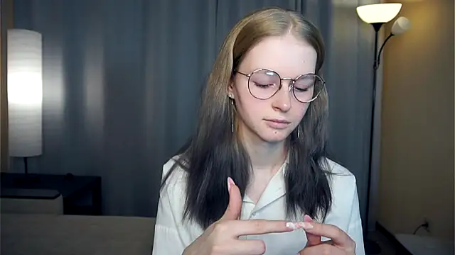 ToyaPletz online show from 12.01.25