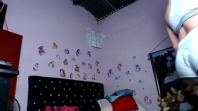 ShantalTsFox online show from 04.09.26