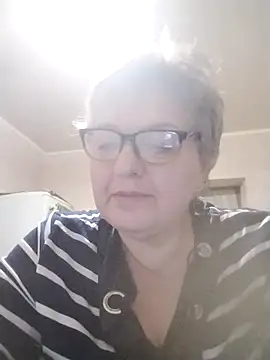 MillanaOcean online show from 11.23.25