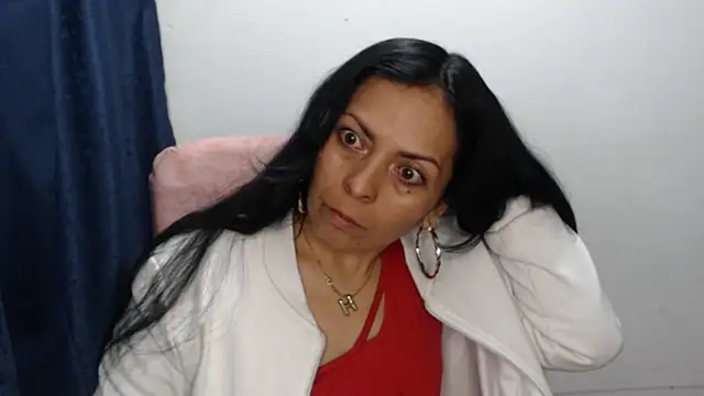 Paolahotty online show from 02.18.26